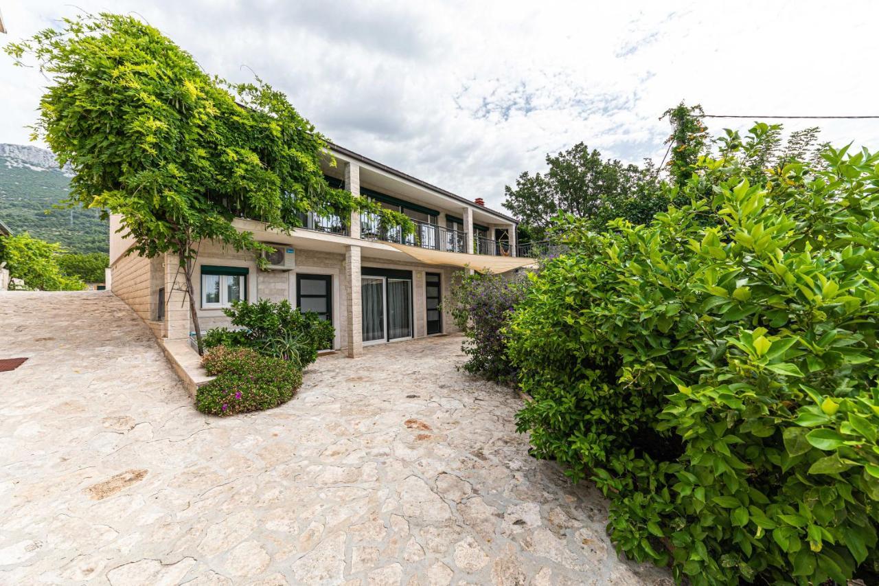 Home Away From Home With Outdoor Pool, Botanical Garden And A Beautiful Sea View Kaštela Exterior foto
